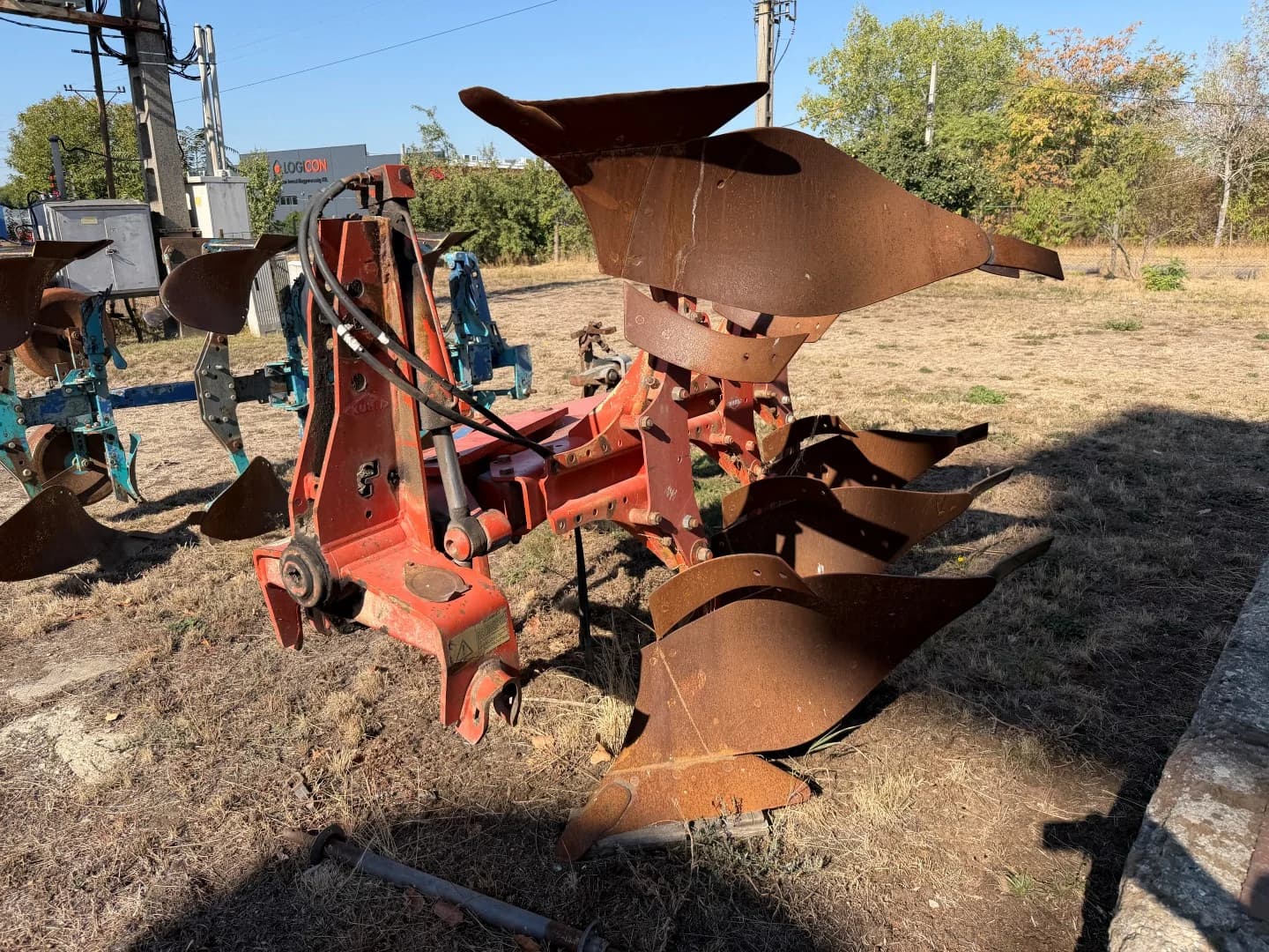 Kuhn Multi-Master 121 3ET – Hidraulikus átfordítás