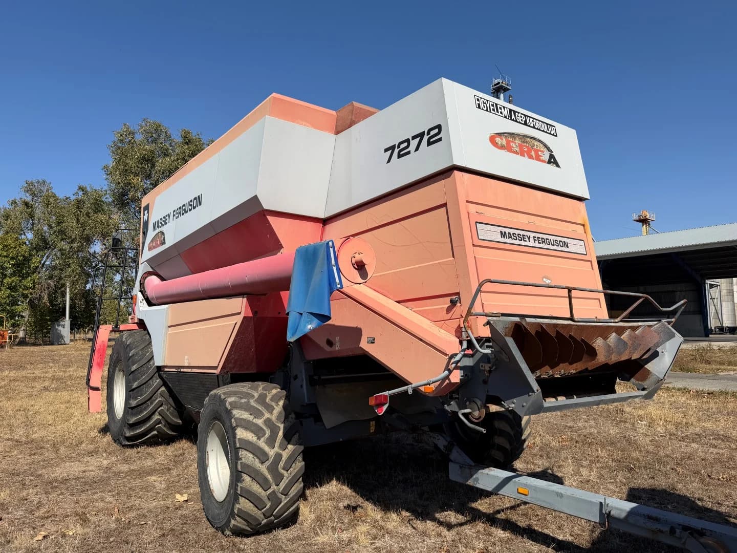 Massey Ferguson 7272 Cerea – 8 ládás rendszer, 8000 literes magtartály