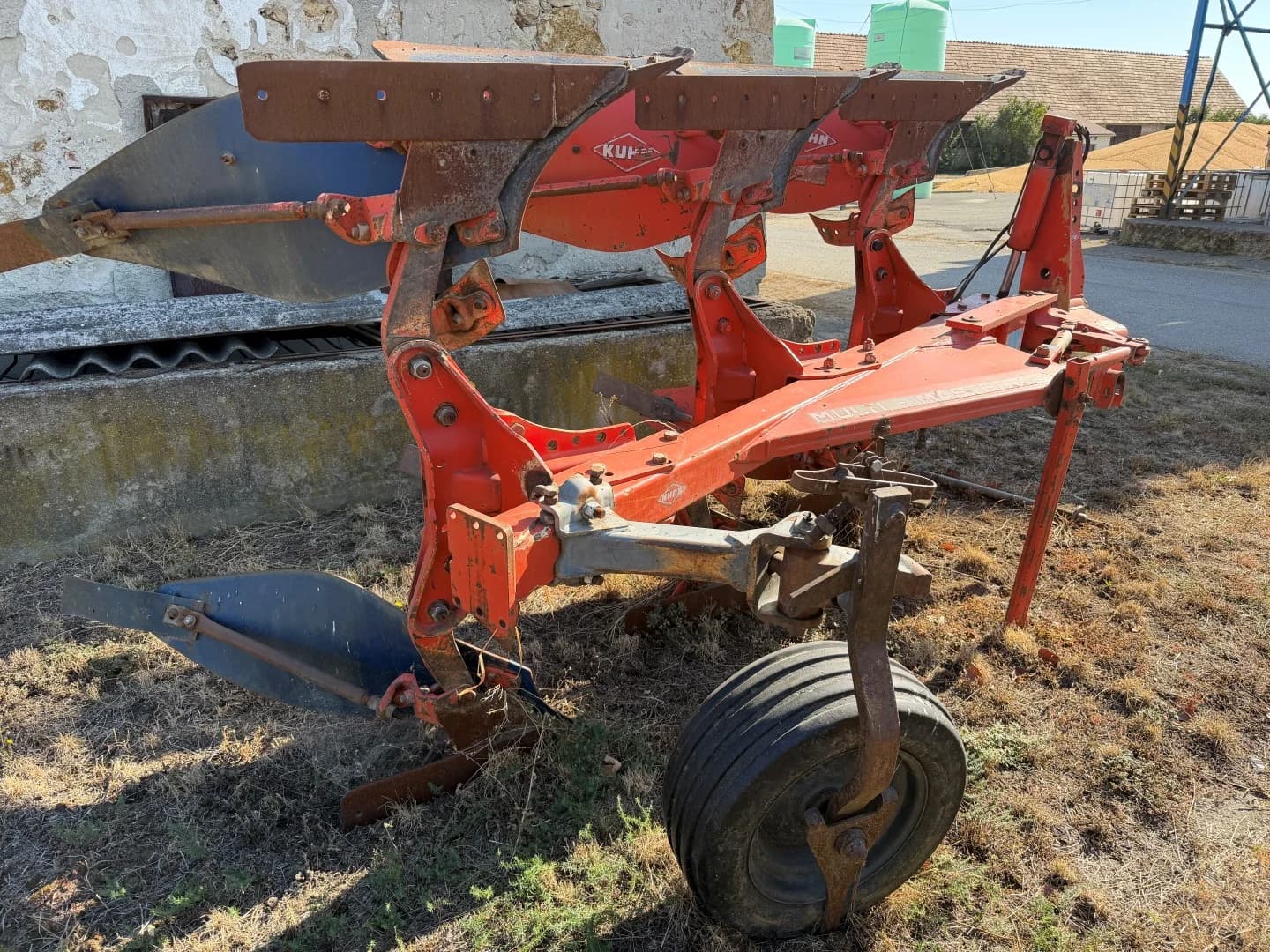 Kuhn Multi-Master 121 3ET – Mechanikusan állítható mélységhatároló kerék