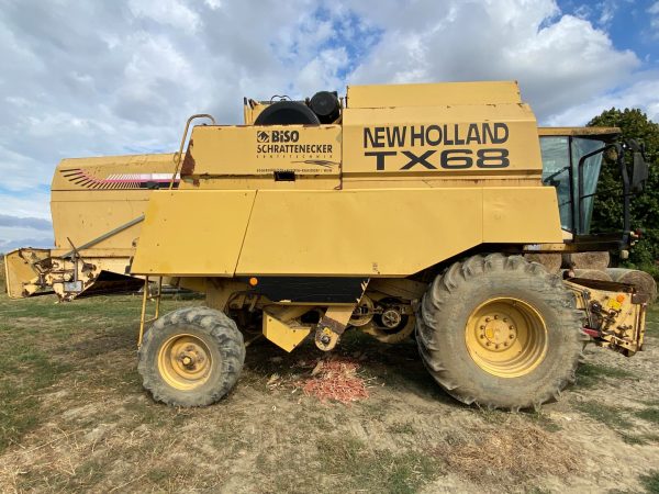 New Holland TX68 Plus kombájn - Image 4