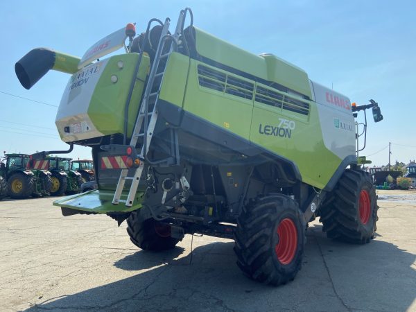 Claas Lexion 750 kombájn - Image 6