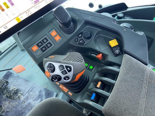 Claas Axion 850 traktor - Image 6