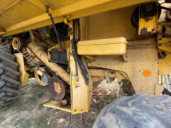 New Holland TX68 Plus kombájn - Image 10