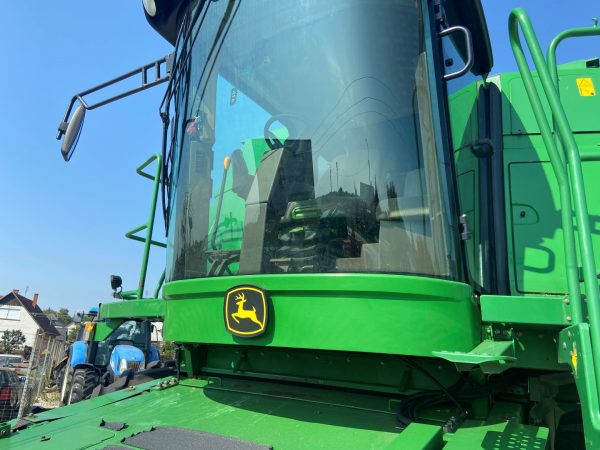 John Deere T660 harvester - Image 10