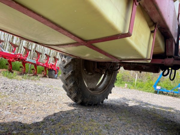 Hardi Commander 4200 sprayer - Image 11