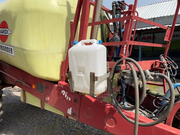 Hardi Commander 4200 sprayer - Image 17
