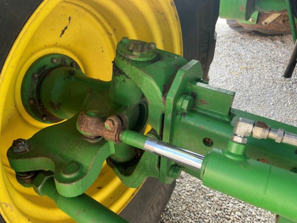 John Deere T660 harvester - Image 18