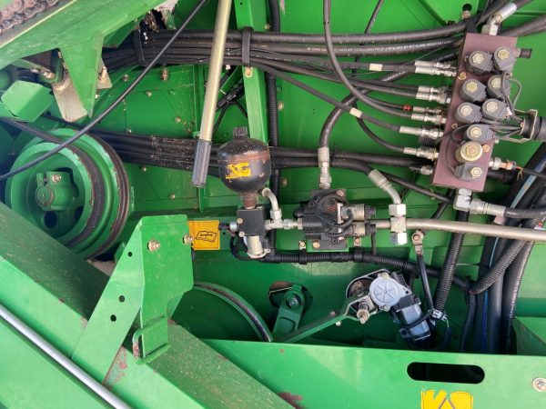 John Deere T660 harvester - Image 19