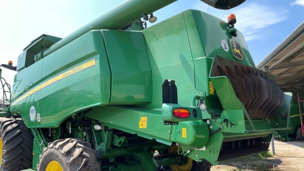 John Deere T660i 4WD kombájn - Image 20