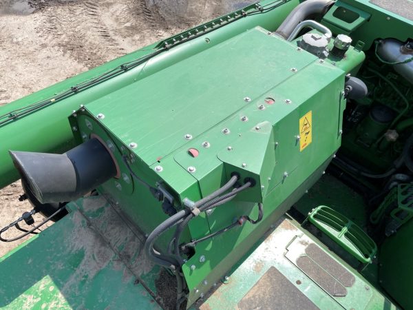 John Deere T660i 4WD kombájn - Image 27