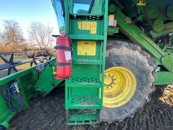 John Deere W650 harvester - Image 28