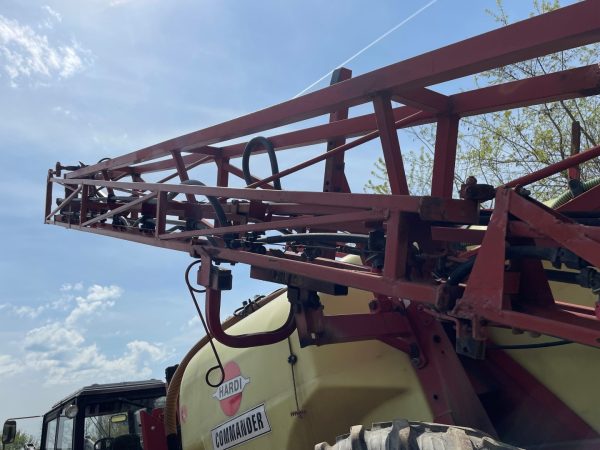 Hardi Commander 4200 sprayer - Image 29