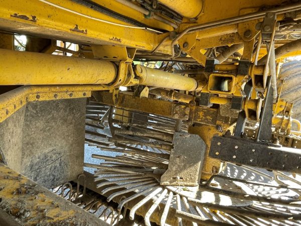 Ropa Euro Tiger sugar beet harvester - Image 29