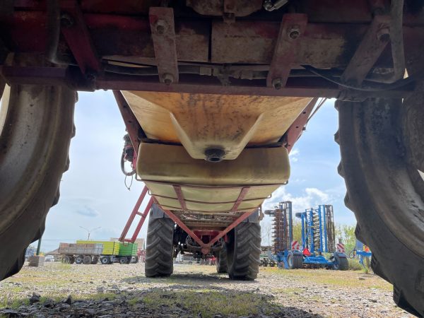 Hardi Commander 4200 sprayer - Image 30