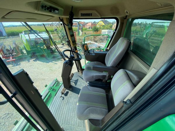 John Deere T660 harvester - Image 30