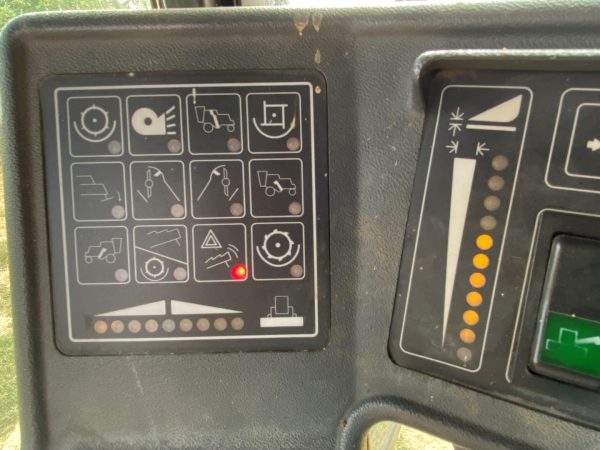New Holland TX68 Plus kombájn - Image 32