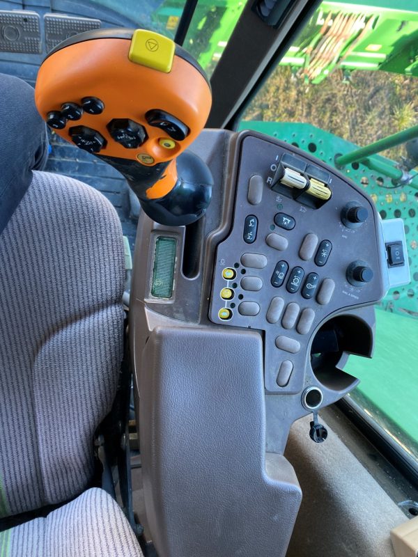 John Deere W650 harvester - Image 32