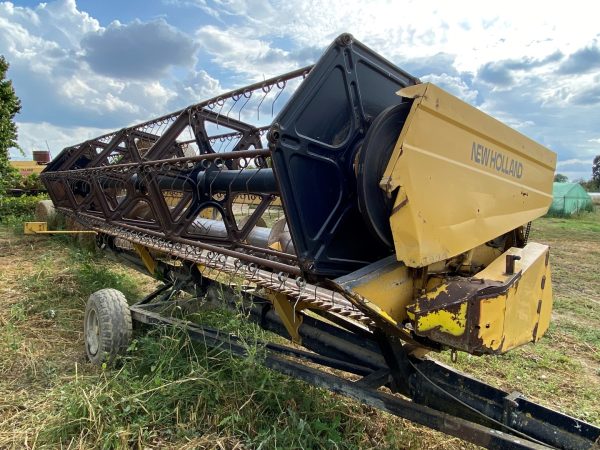 New Holland TX68 kombájn - Image 37