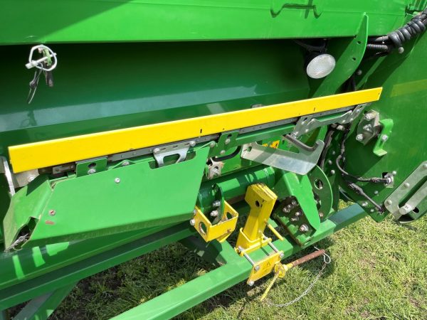 John Deere T660i 4WD kombájn - Image 40