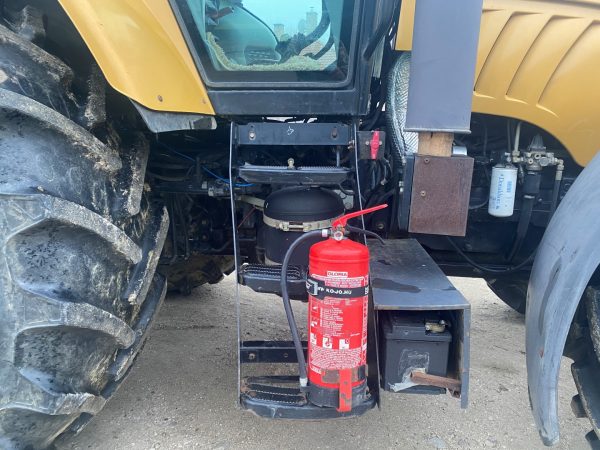 Challenger MT 575B tractor - Image 16