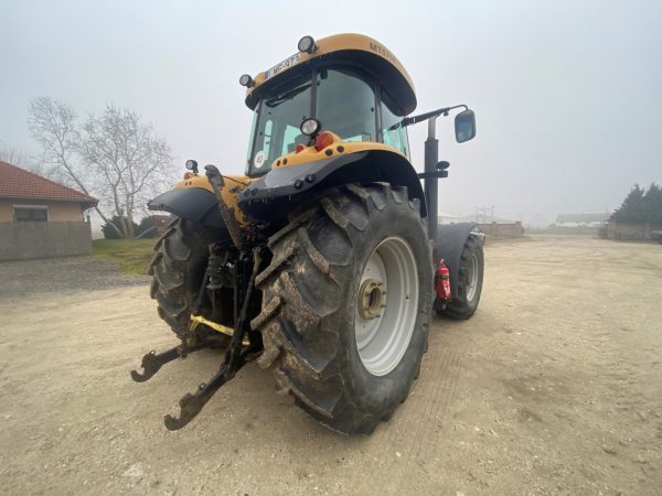 Challenger MT 575B tractor - Image 17