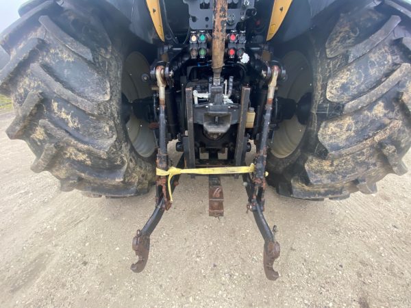 Challenger MT 575B tractor - Image 19