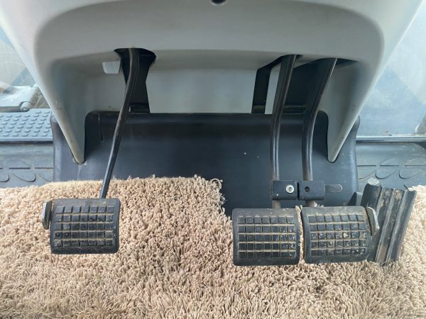 Challenger MT 575B tractor - Image 27