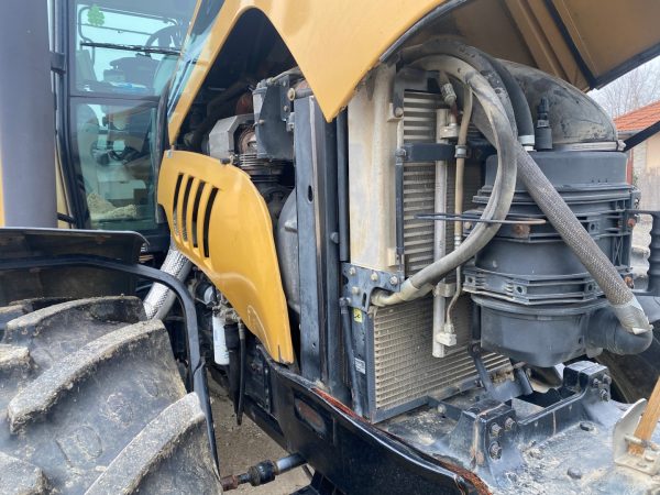 Challenger MT 575B tractor - Image 35