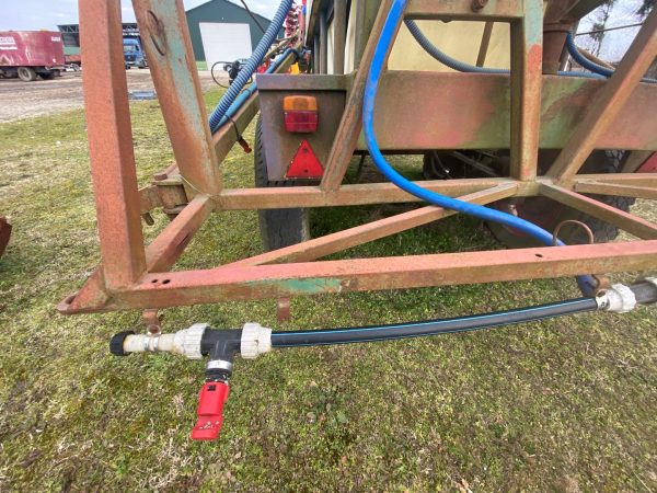 Huniper 3000/18 vontatott permetező - Image 18