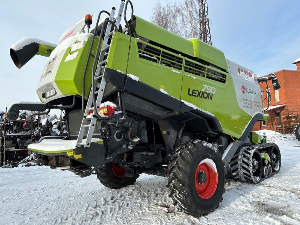 Claas Lexion 750TT kombájn - Image 8