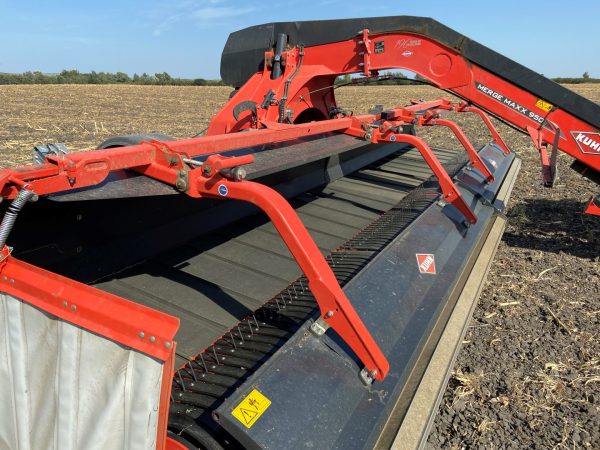 Kuhn Merge Maxx 950 szalagos rendképző - Image 37