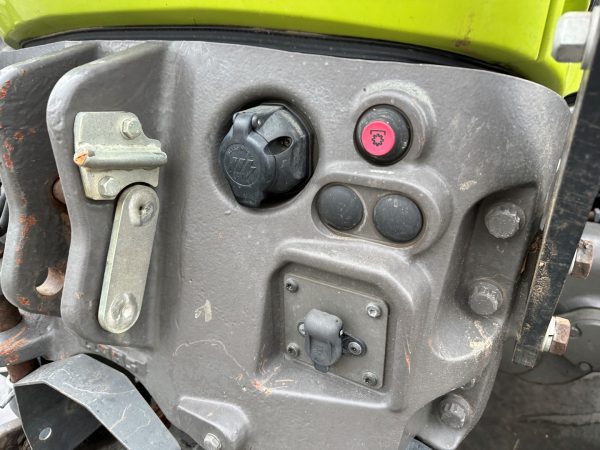 Claas Axion 810 CIS traktor - Image 13