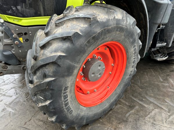 Claas Axion 810 CIS traktor - Image 15
