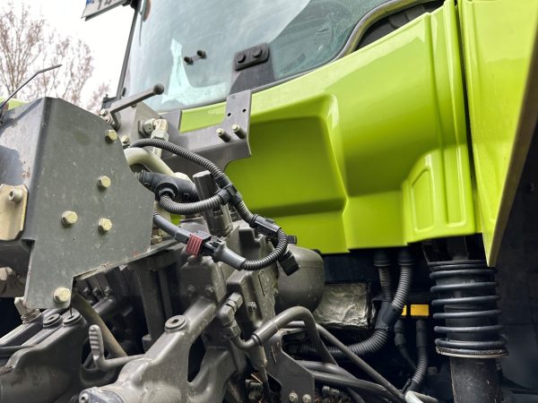 Claas Axion 810 CIS traktor - Image 29