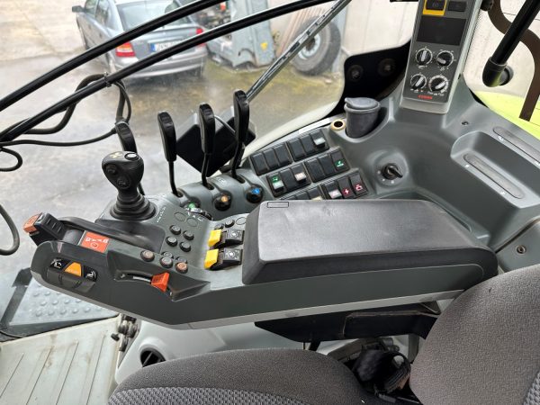 Claas Axion 810 CIS traktor - Image 33