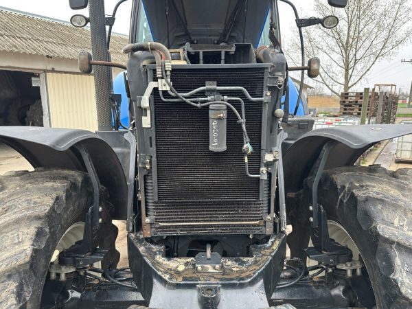 New Holland T7.270 tractor - Image 39