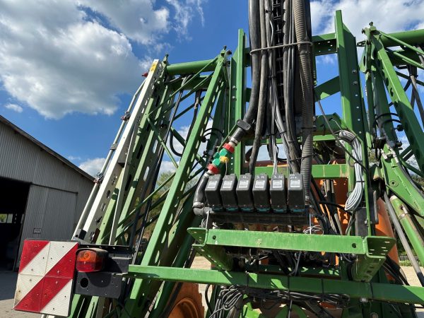 Amazone UG 3000/18 Nova sprayer - Image 24