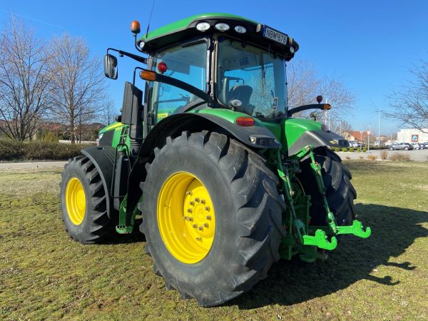 John Deere 7230R tractor - Image 8