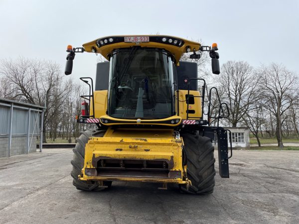 New Holland CX8.80 kombájn - Image 3