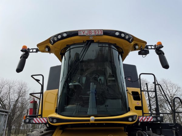 New Holland CX8.80 kombájn - Image 11