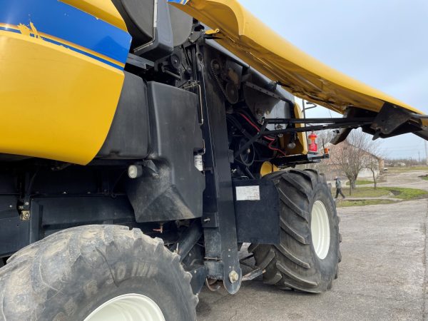 New Holland CX8.80 kombájn - Image 15