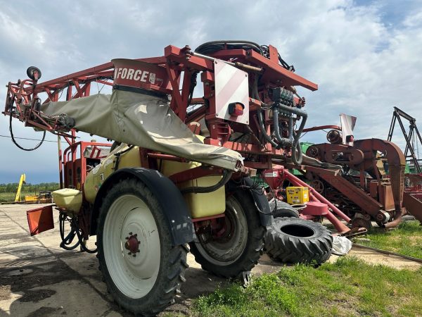Hardi Commander Plus 2800 Twin Force vontatott légzsákos permetező - Image 4
