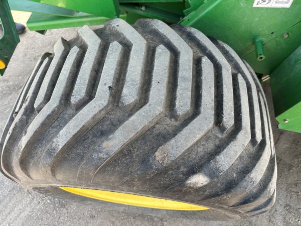 John Deere 854 MaxiCut bálázó - Image 14