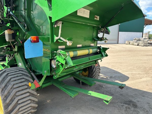 John Deere 854 MaxiCut bálázó - Image 17