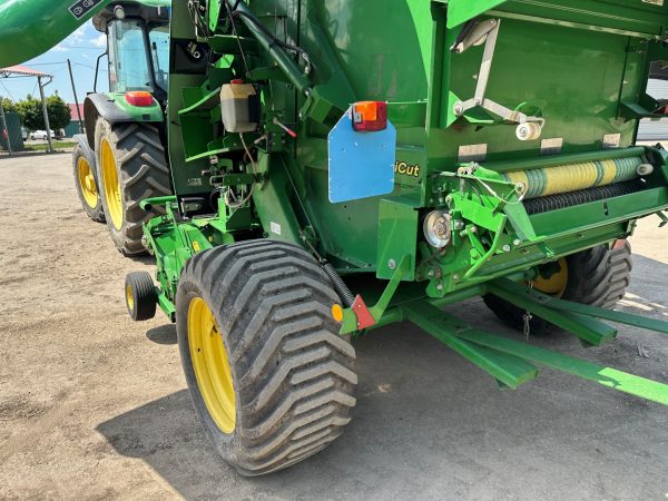John Deere 854 MaxiCut bálázó - Image 18
