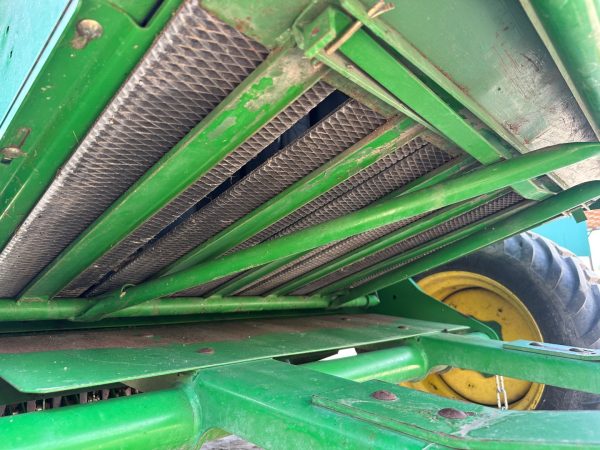 John Deere 854 MaxiCut bálázó - Image 19