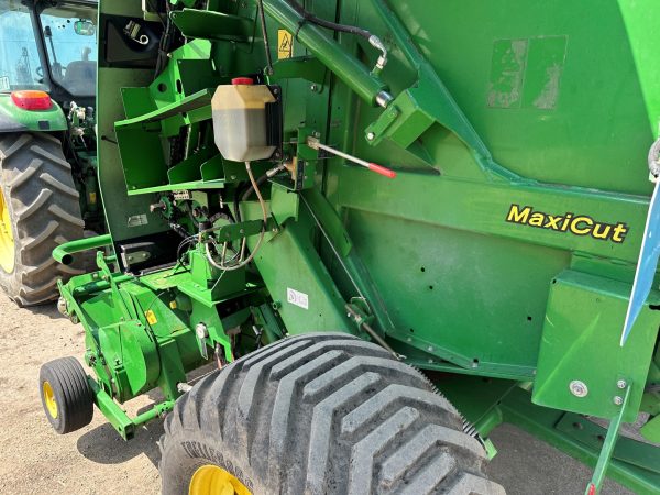 John Deere 854 MaxiCut bálázó - Image 21