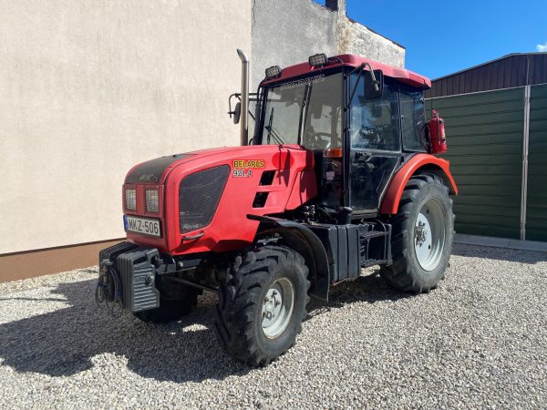MTZ Belarus 921.4 tractor