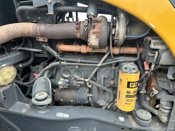 Challenger MT 765B tractor - Image 6