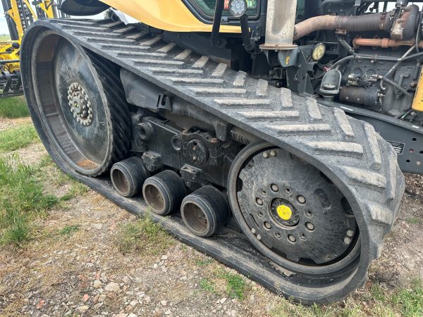 Challenger MT 765B tractor - Image 10